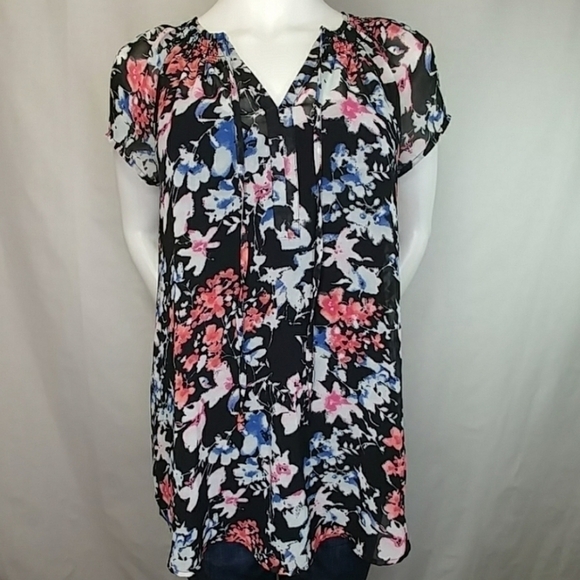 Motherhood Maternity Floral Short Sleeve V Neck Maternity Top with Built in Cami - Picture 2 of 8